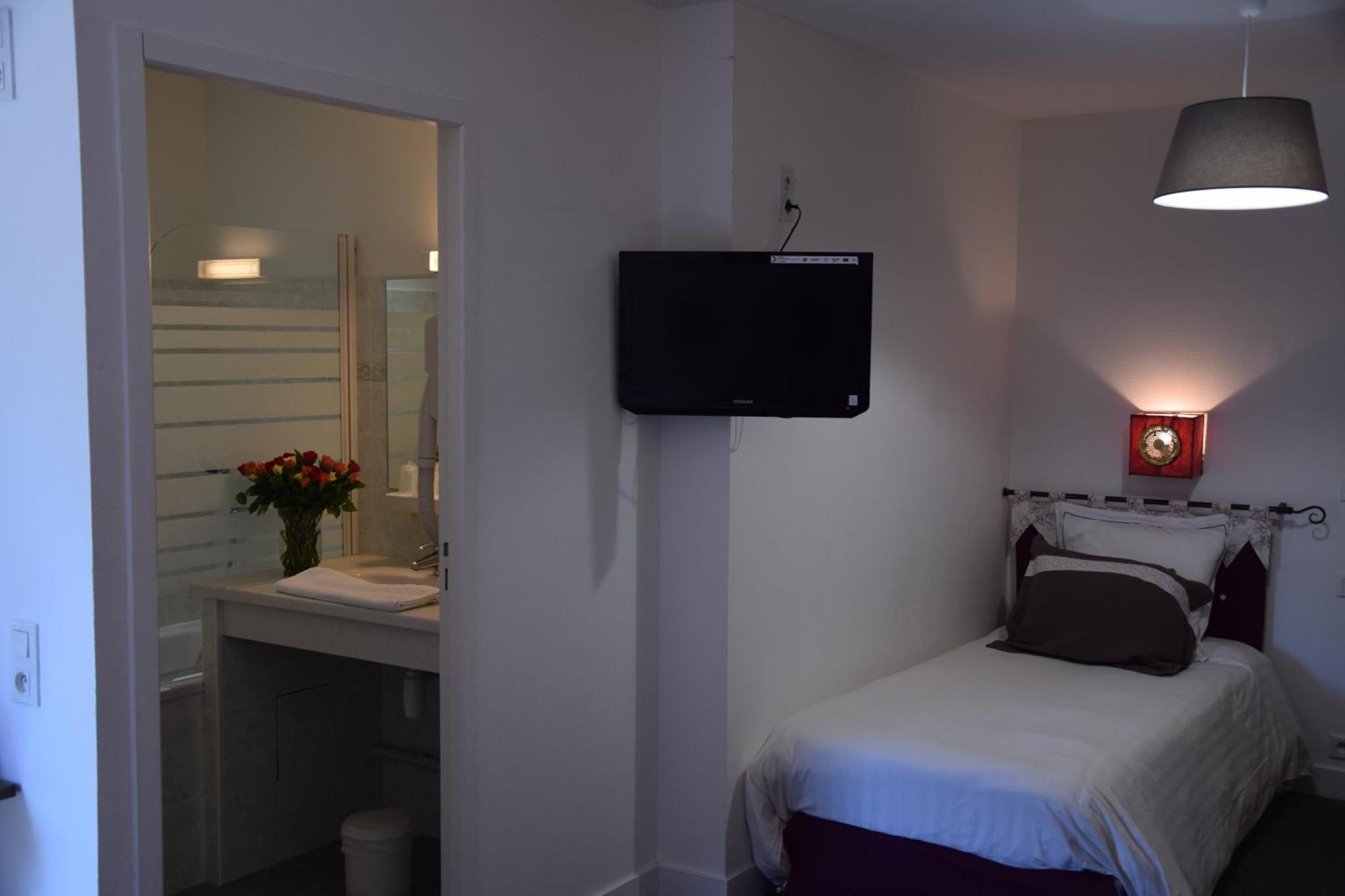 Hotel Le Petit Relais Calès Habitación foto